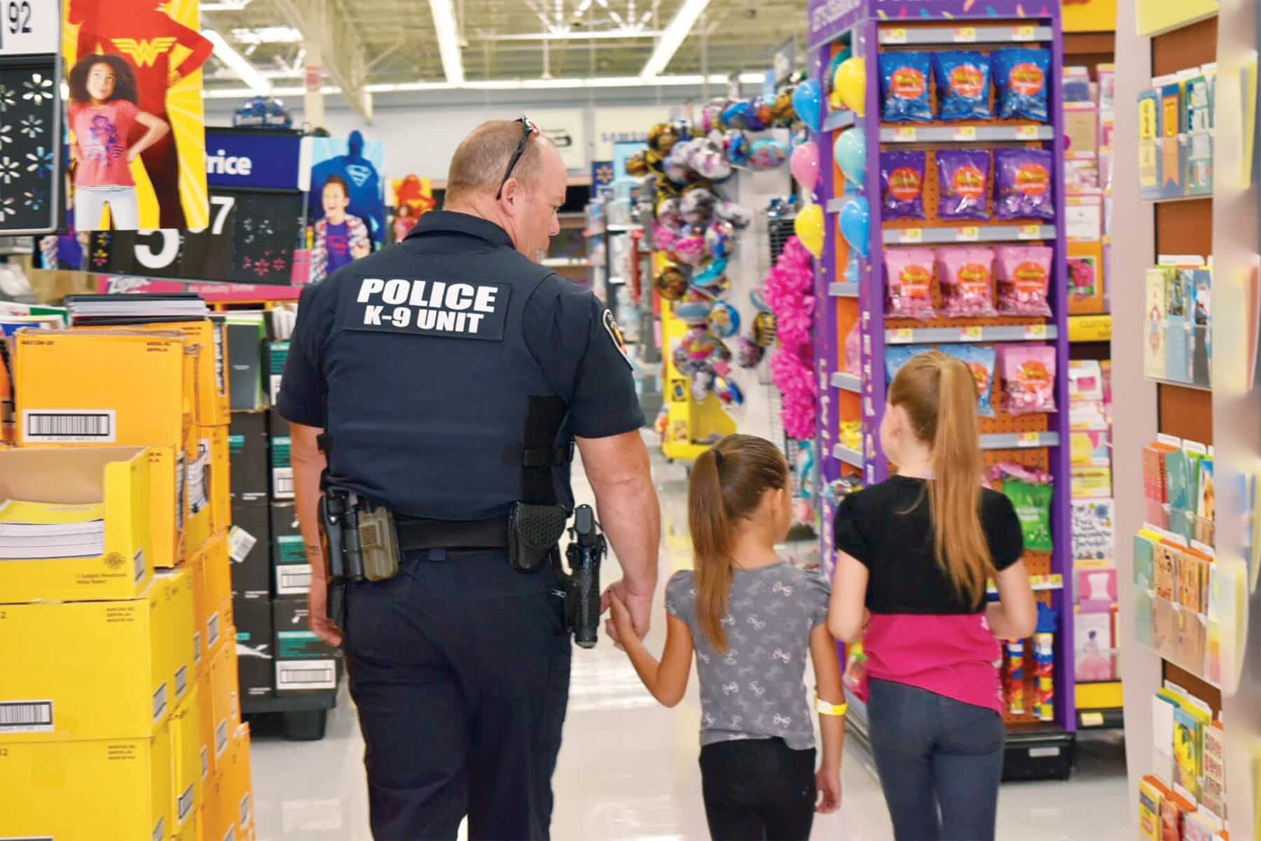 Las Cruces Outreach Shop with a Cop
